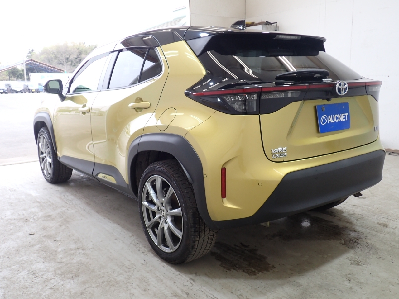 TOYOTA YARIS CROSS