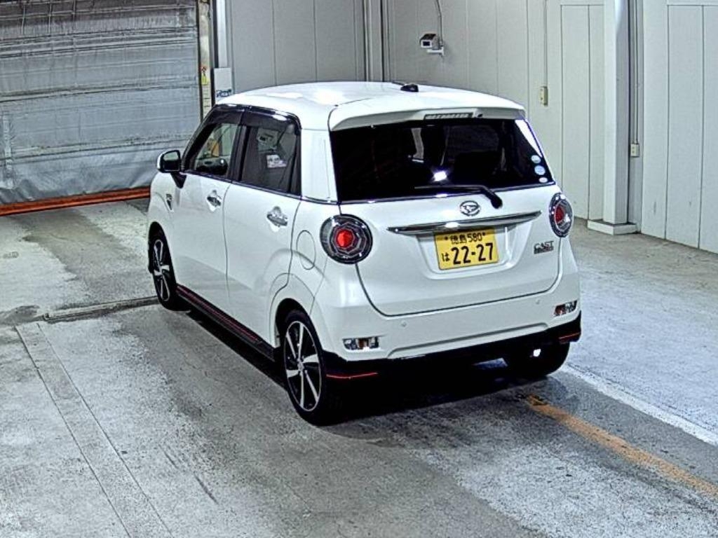 DAIHATSU CAST