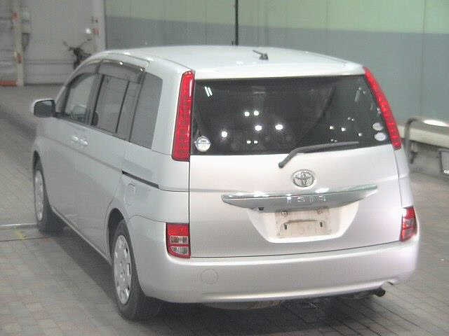 TOYOTA ISIS