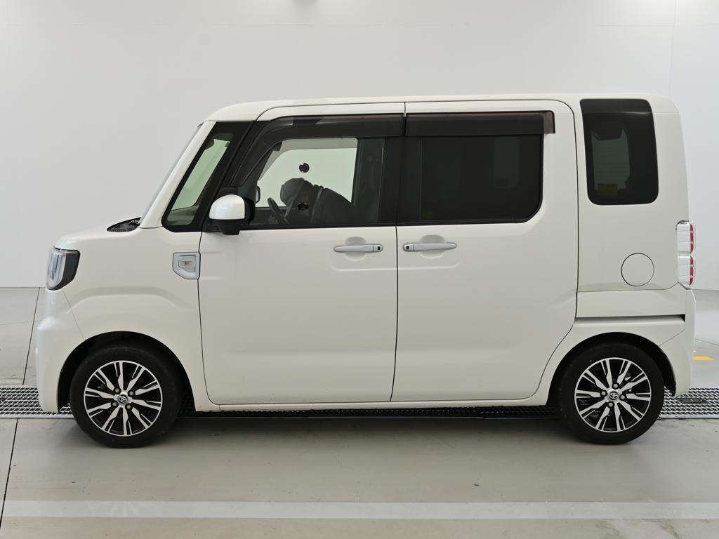 TOYOTA PIXIS MEGA