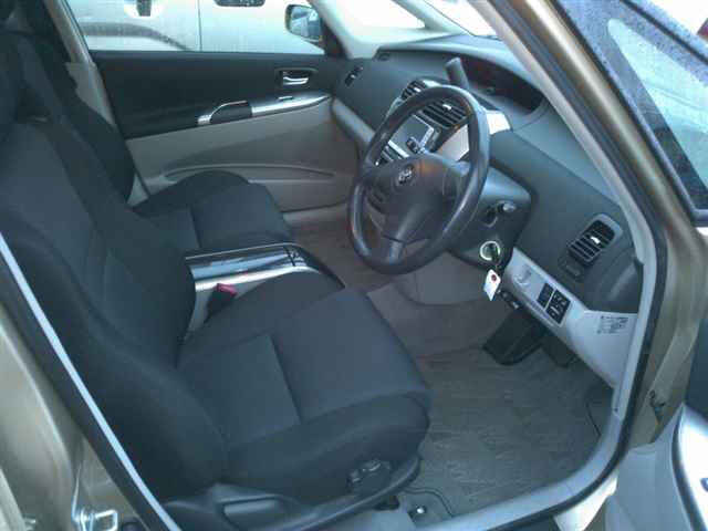 TOYOTA OPA