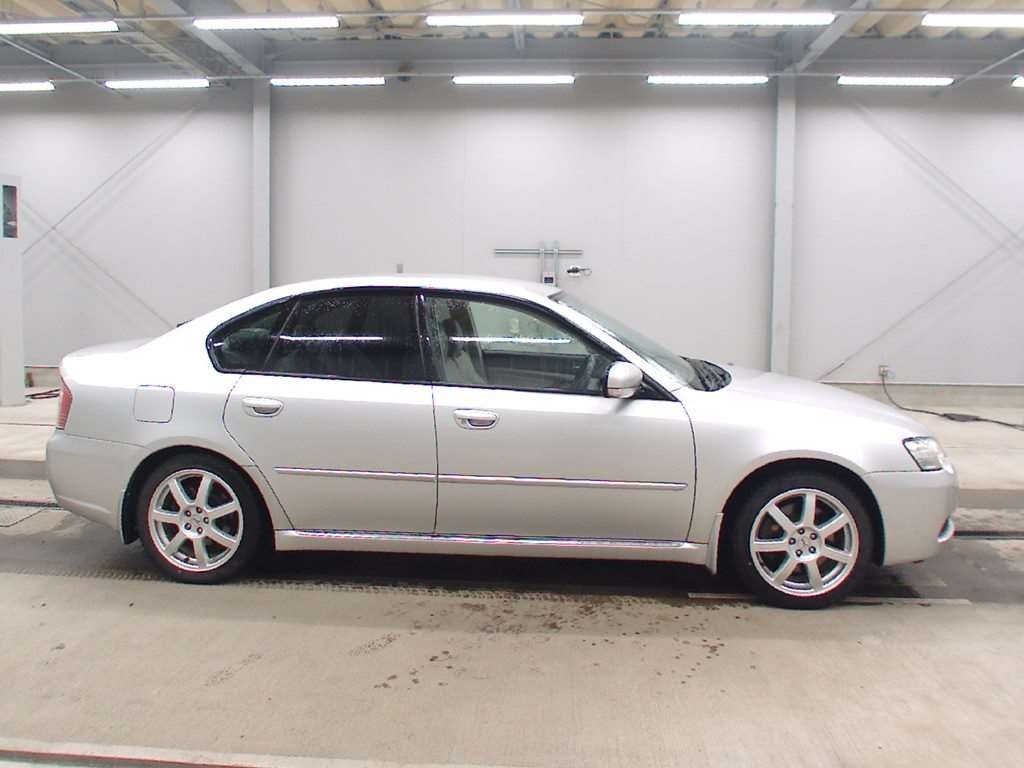 SUBARU LEGACY B4