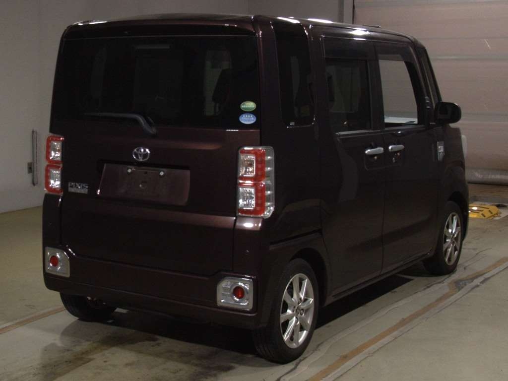 TOYOTA PIXIS MEGA