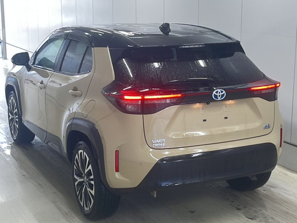 TOYOTA YARIS CROSS