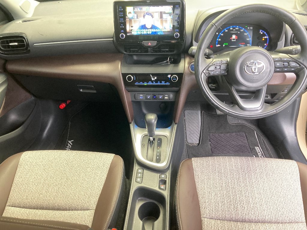 TOYOTA YARIS CROSS