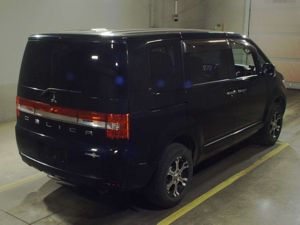 MITSUBISHI DELICA D:5