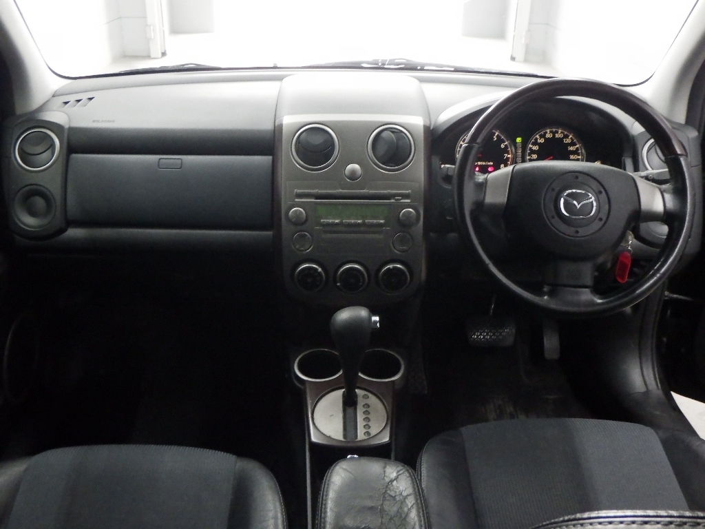 MAZDA VERISA