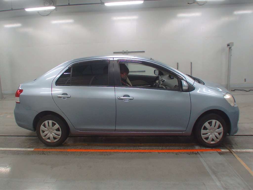 TOYOTA BELTA