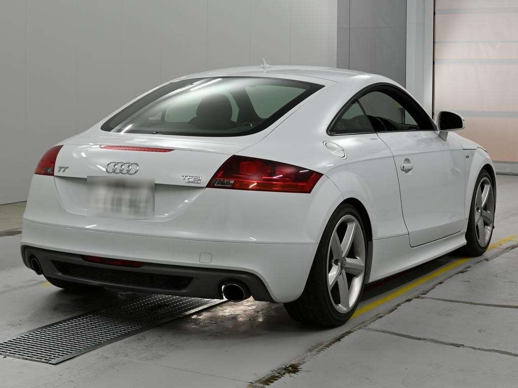 AUDI TT