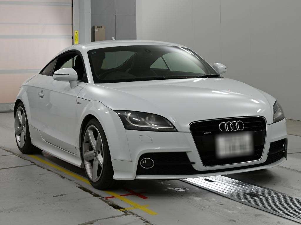 AUDI TT