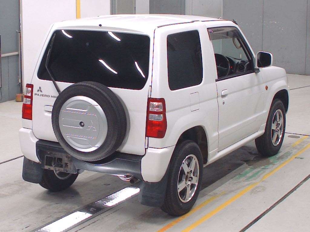MITSUBISHI PAJERO MINI