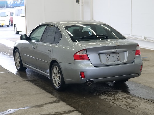 SUBARU LEGACY B4