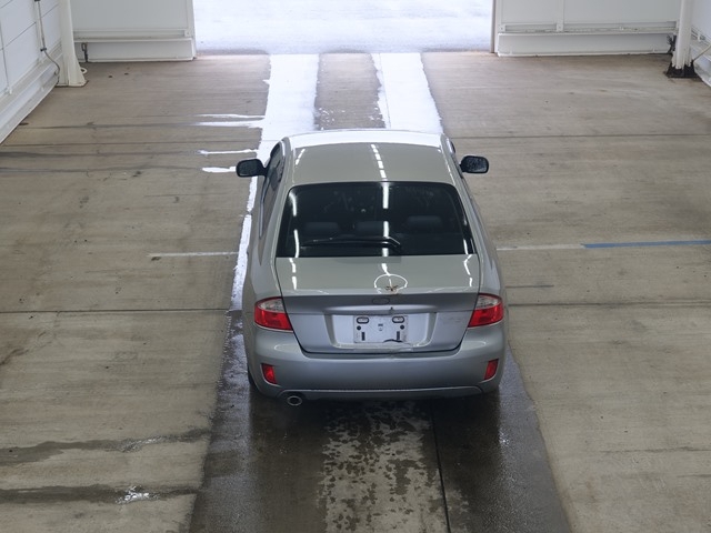 SUBARU LEGACY B4