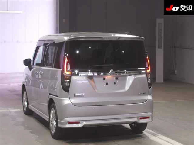 MITSUBISHI DELICA D:2