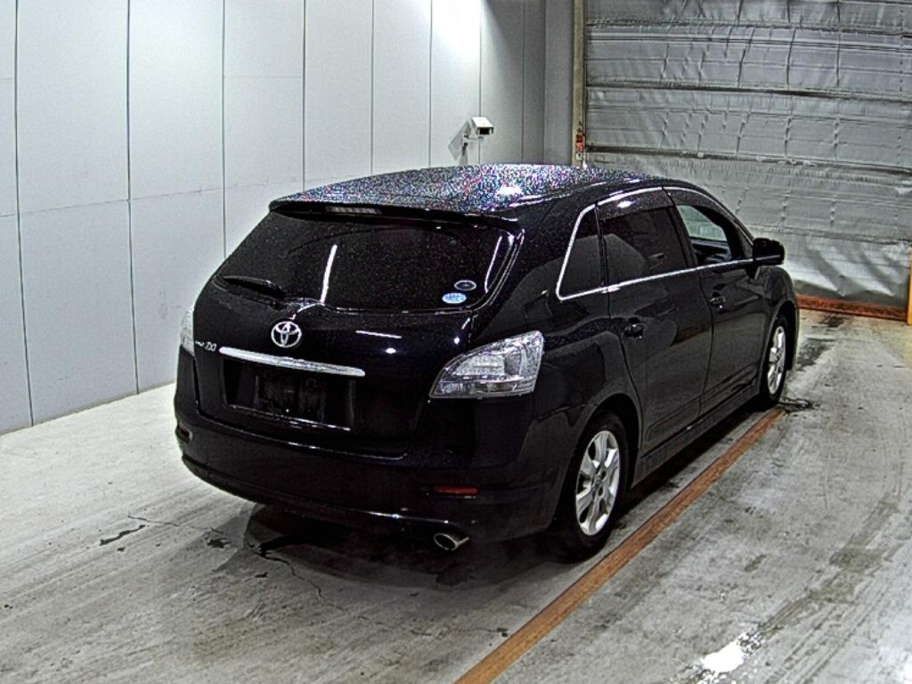 TOYOTA MARK X ZIO