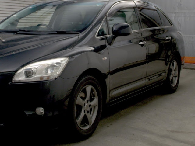 TOYOTA MARK X ZIO