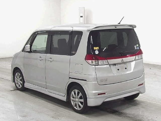 MITSUBISHI DELICA D:2