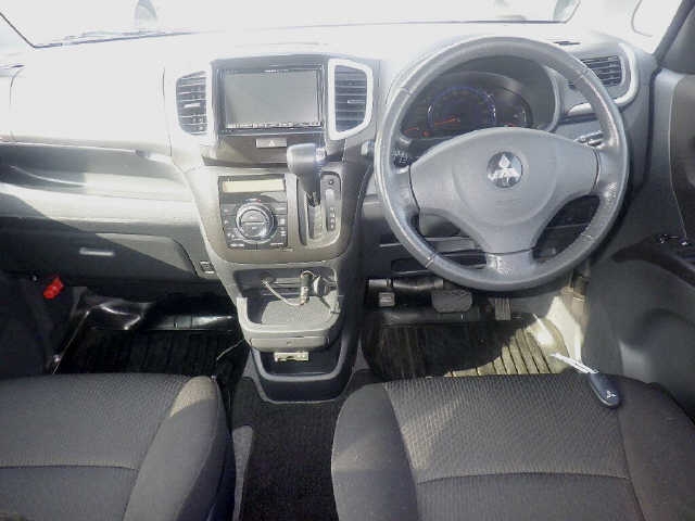 MITSUBISHI DELICA D:2