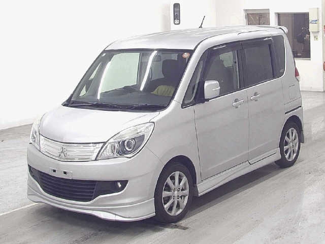 MITSUBISHI DELICA D:2