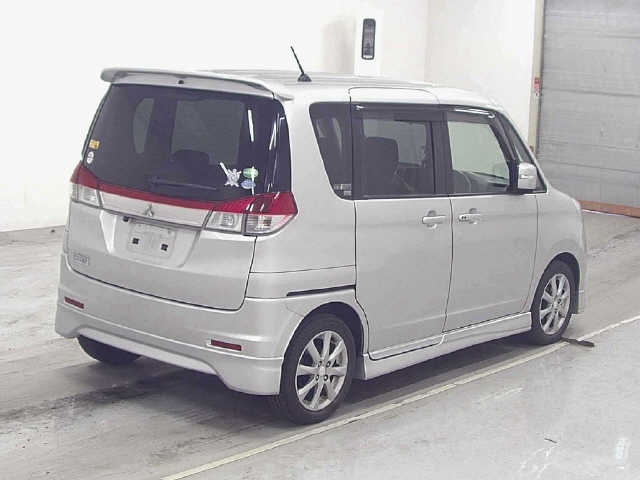 MITSUBISHI DELICA D:2