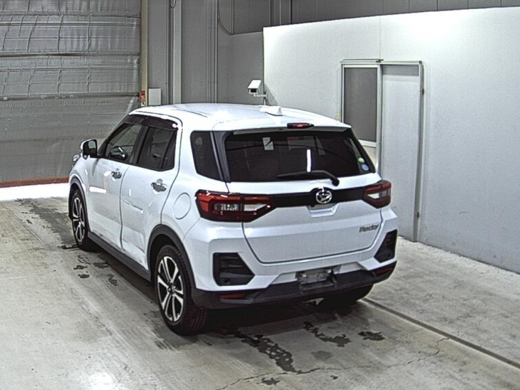 DAIHATSU ROCKY