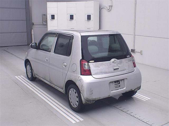 DAIHATSU ESSE