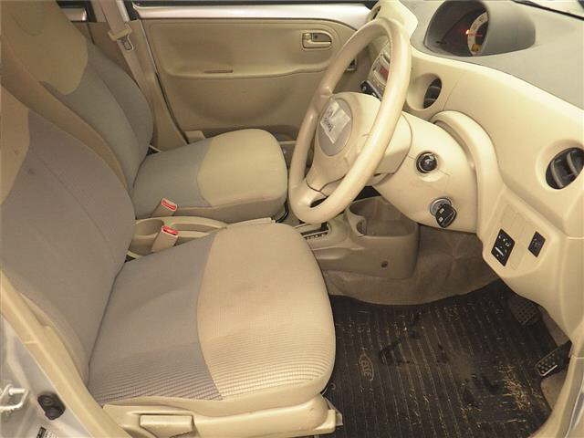 DAIHATSU ESSE