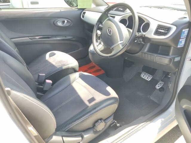 SUBARU R1