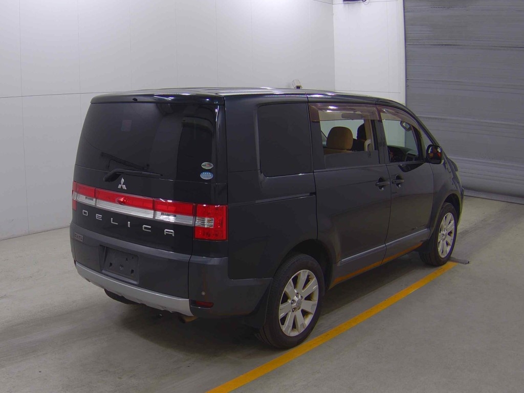 MITSUBISHI DELICA D:5
