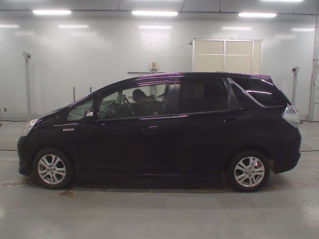 HONDA FIT SHUTTLE