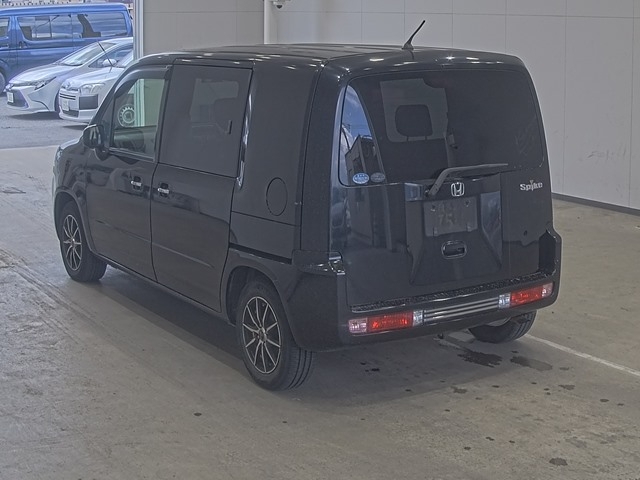 HONDA MOBILIO SPIKE
