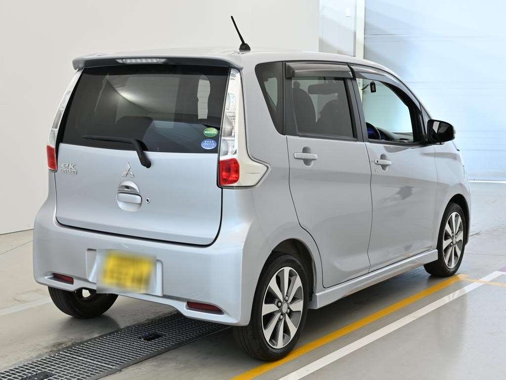 MITSUBISHI EK CUSTOM