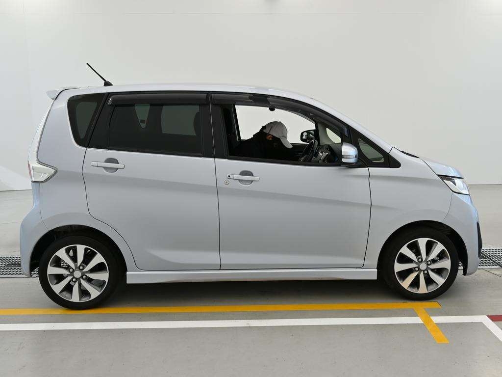 MITSUBISHI EK CUSTOM