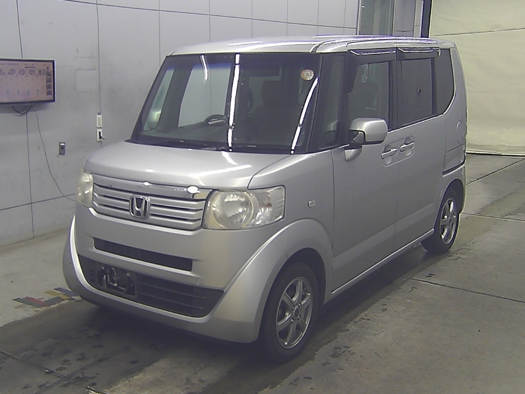 HONDA N-BOX+