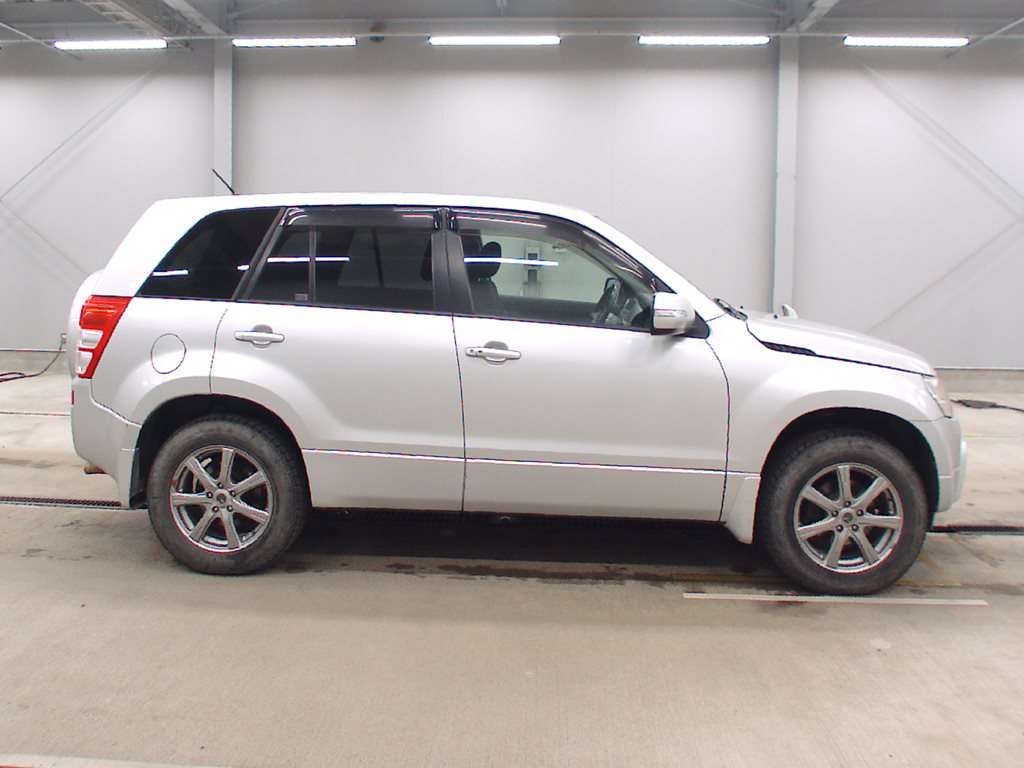 SUZUKI ESCUDO