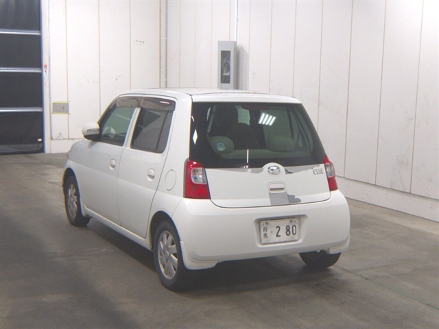 DAIHATSU ESSE