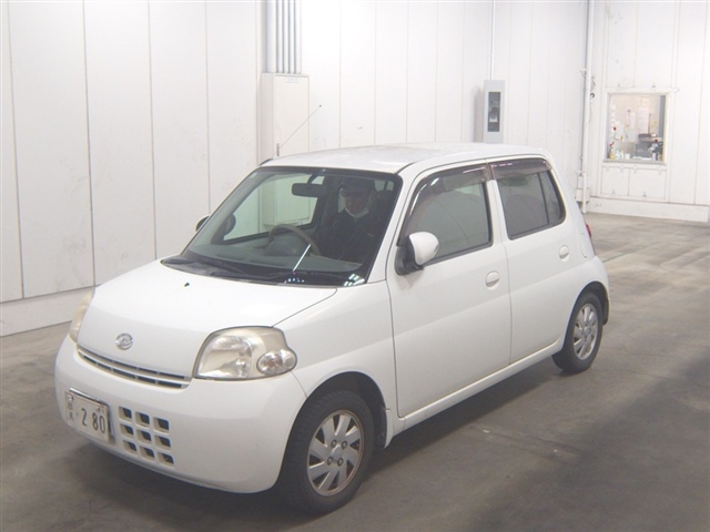 DAIHATSU ESSE