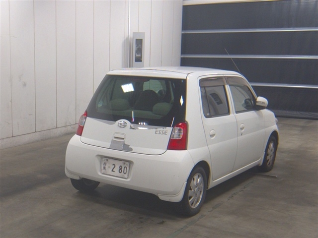 DAIHATSU ESSE