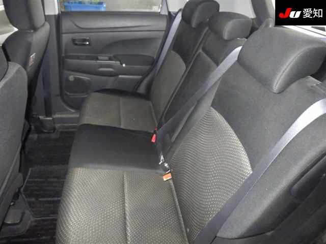 MITSUBISHI RVR