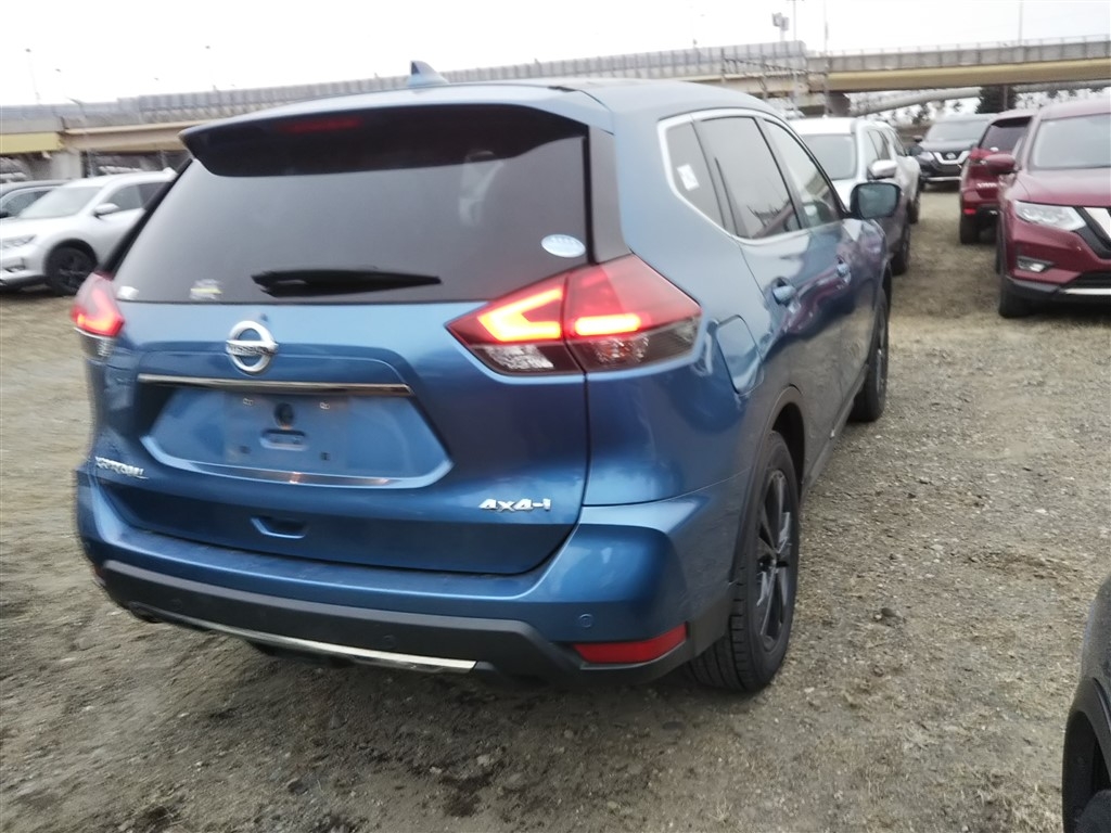 NISSAN X-TRAIL
