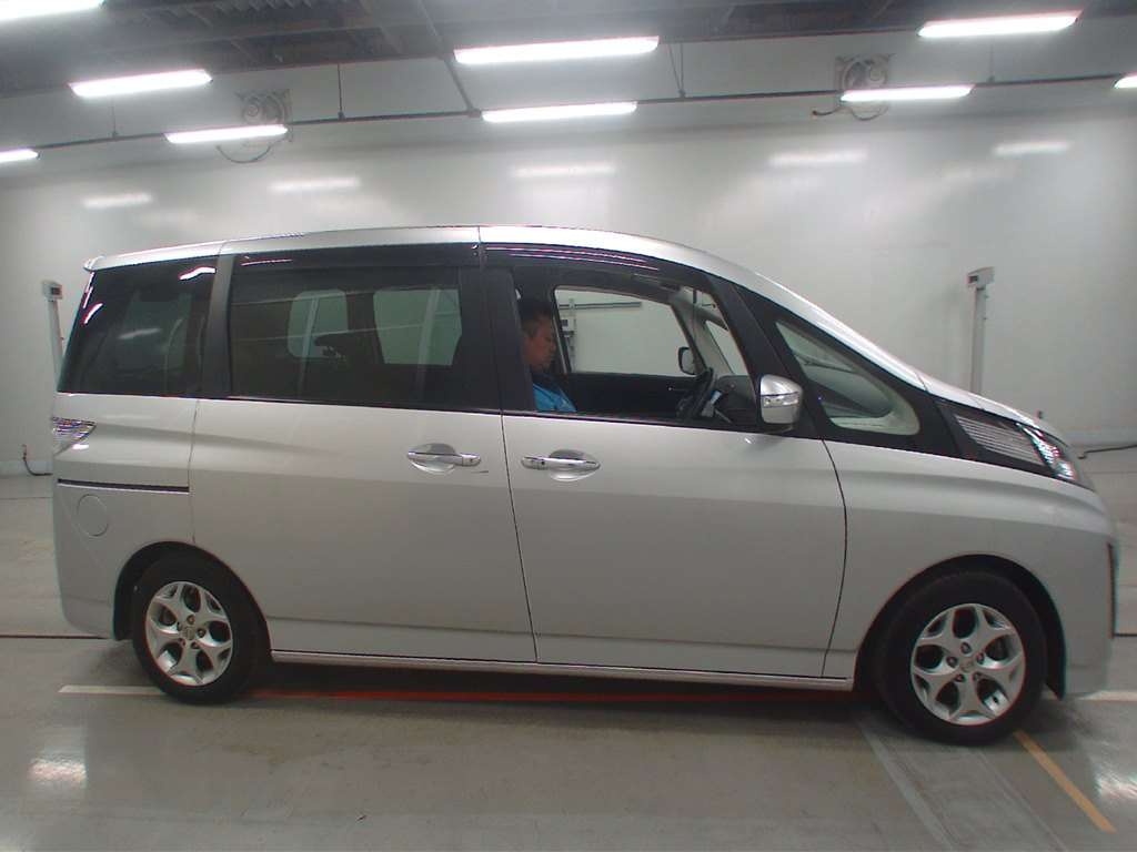 MAZDA BIANTE