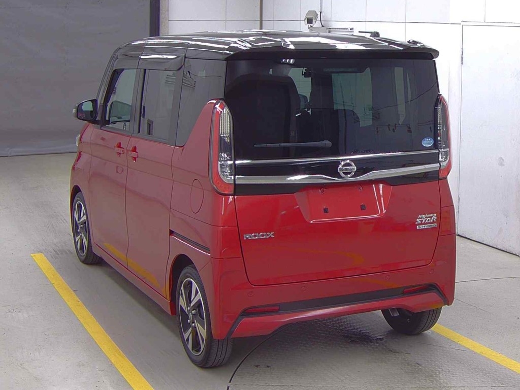NISSAN ROOX