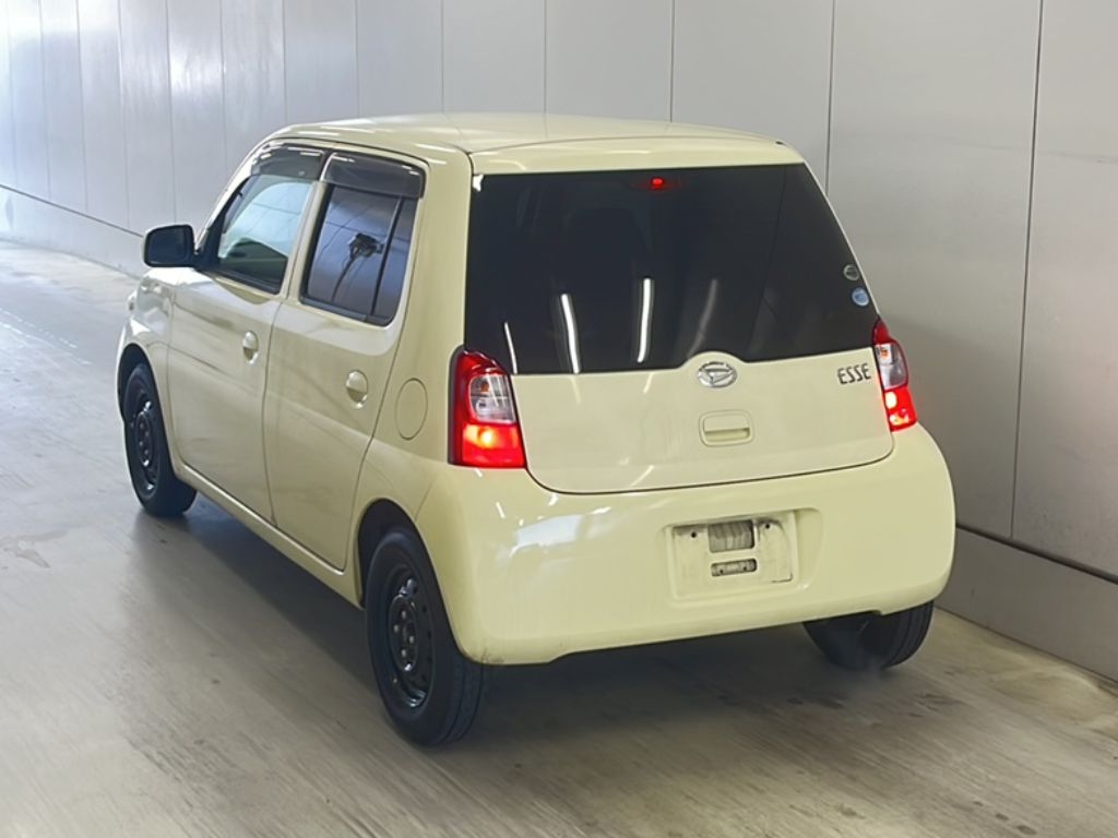DAIHATSU ESSE