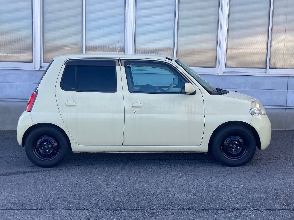 DAIHATSU ESSE