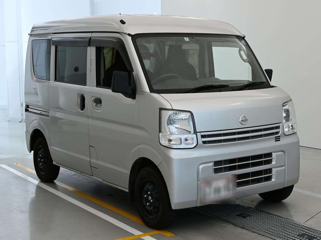 NISSAN NV100 CLIPPER