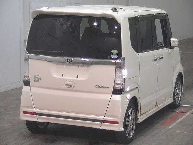 HONDA N-BOX+