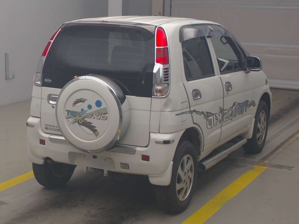 DAIHATSU TERIOS KID
