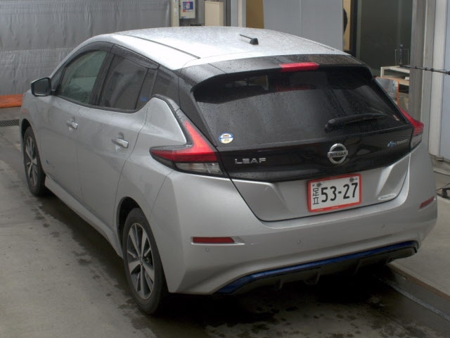 NISSAN LEAF