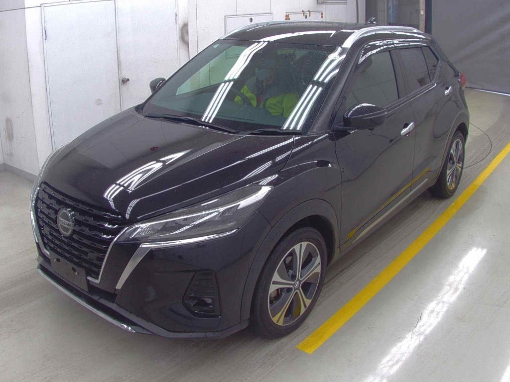 NISSAN KICKS
