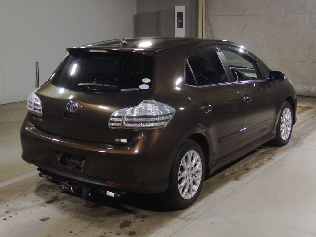 TOYOTA BLADE